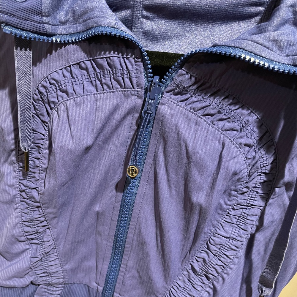 Lululemon Define Reversible Jacket Size 4 - image 7